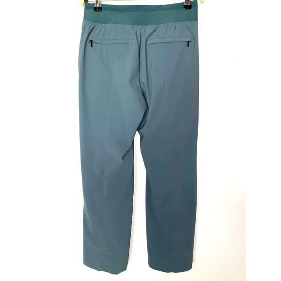 Athleta Cosmic Kick Flare Crop Athletic Pants Size 4P - Picture 2 of 8